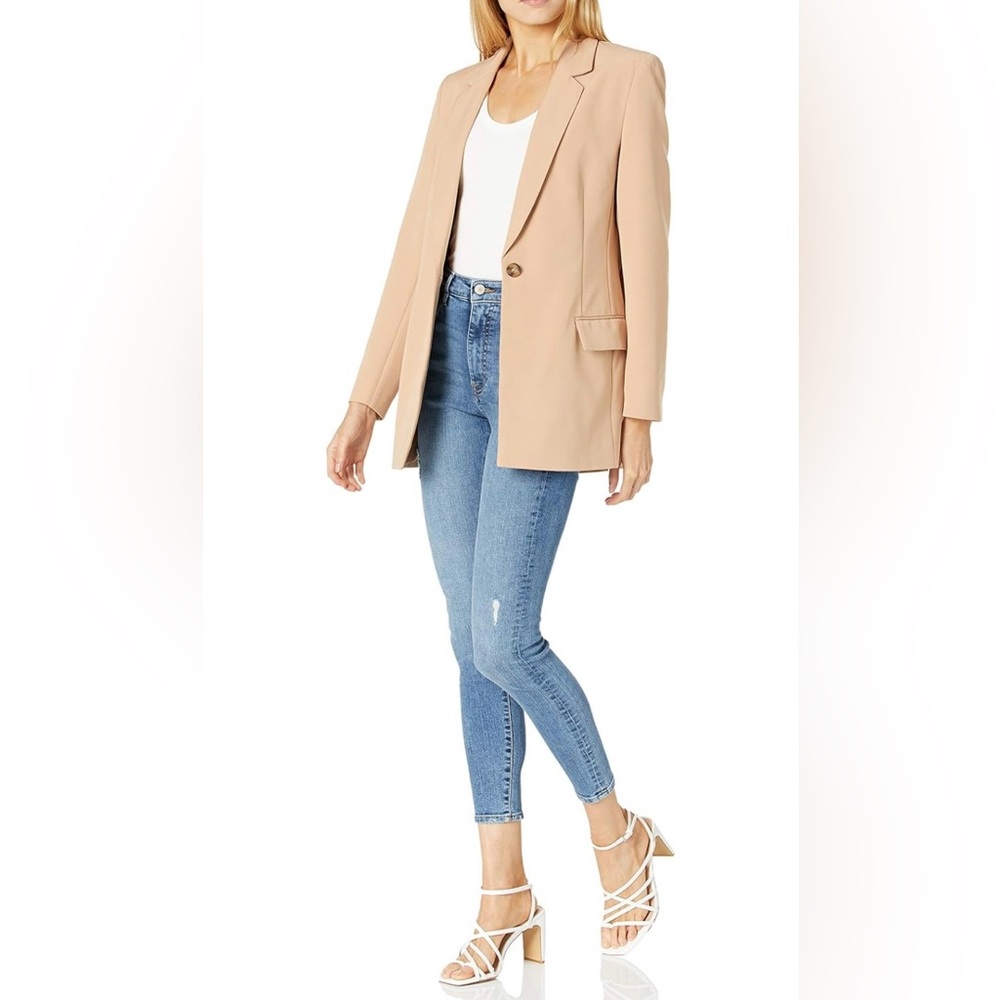 The Drop Blazer - Picture 3 of 9